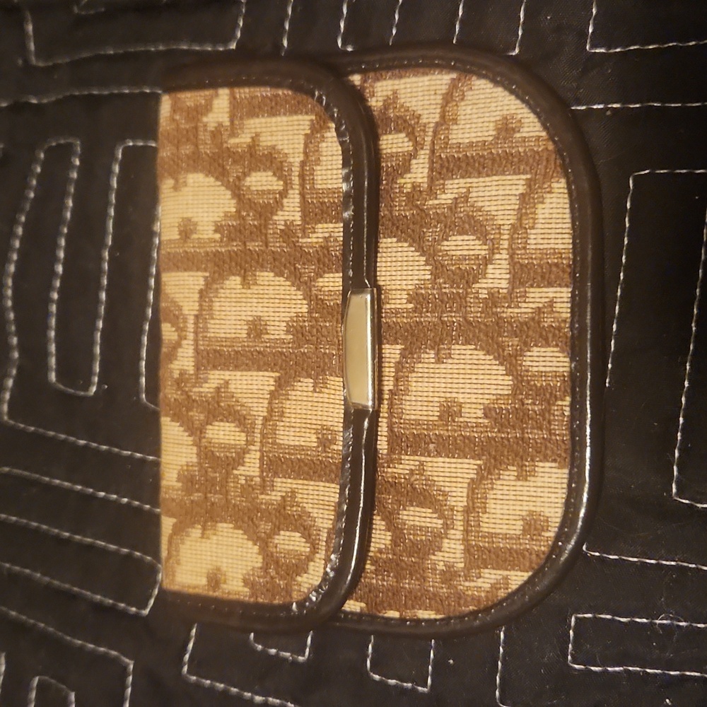 **DIOR COIN PURSE**